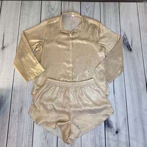Victoria's Secret Champagne Gold Metallic Satin Pajama Set Size M Shorts